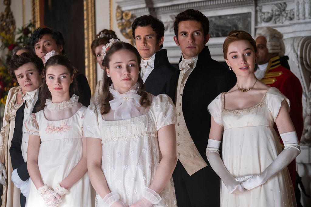 Will Tilston as Gregory Bridgerton, Florence Emilia Hunt as Hyacinth Bridgerton, Ruby Stokes as Francesca Bridgerton, Luke Thompson as Benedict Bridgerton, Jonathan Bailey as Anthony Bridgerton, Phoebe Dyvenor as Daphne Basset in Bridgerton