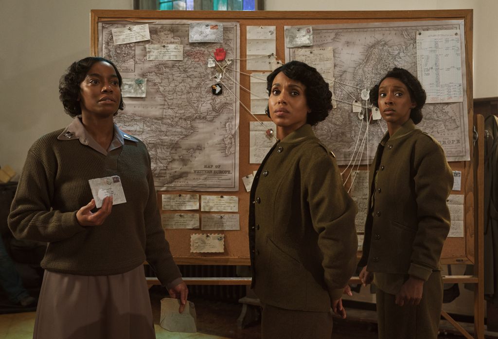 Milauna Jackson as Lt. Campbell, Kerry Washington as Captain Charity Adams and Ebony Obsidian as Lena Derriecott King in The Six Triple Eight