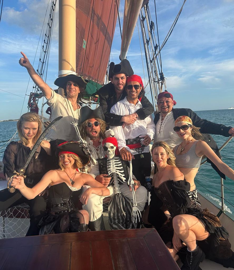sydney sweeney pirate costume