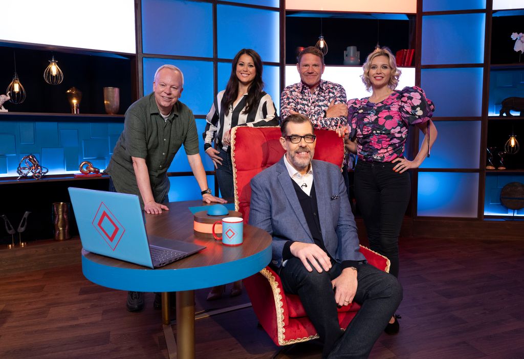 Les fans de Richard Osman « absolument éviscérés » après une déclaration sur l'émission bien-aimée de la BBC, House of Games 1 Steve Pemberton, Sam Quek, Richard Osman, Steve Backshall, Rachel Riley