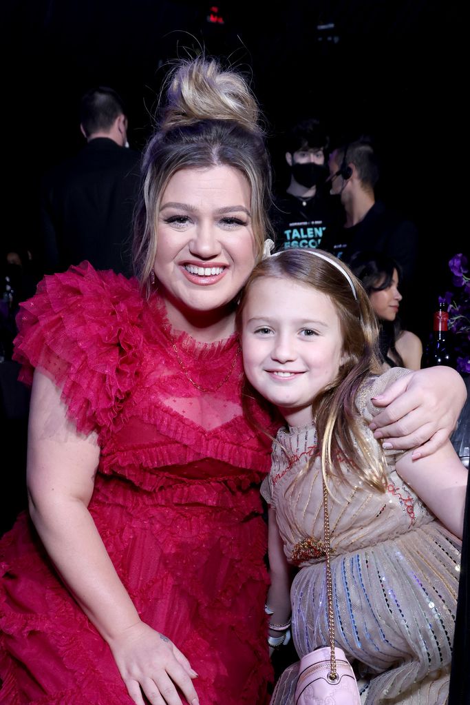 Kelly Clarkson and River Rose Blackstock attend the 2022 People's Choice Awards held at the Barker Hangar on December 6, 2022 in Santa Monica, California