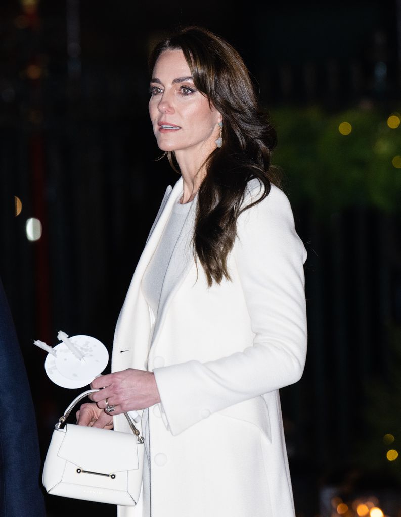 Catarina, Princesa de Gales, comparece ao The "Juntos no Natal" Carol Service na Abadia de Westminster em 8 de dezembro de 2023 em Londres, Inglaterra
