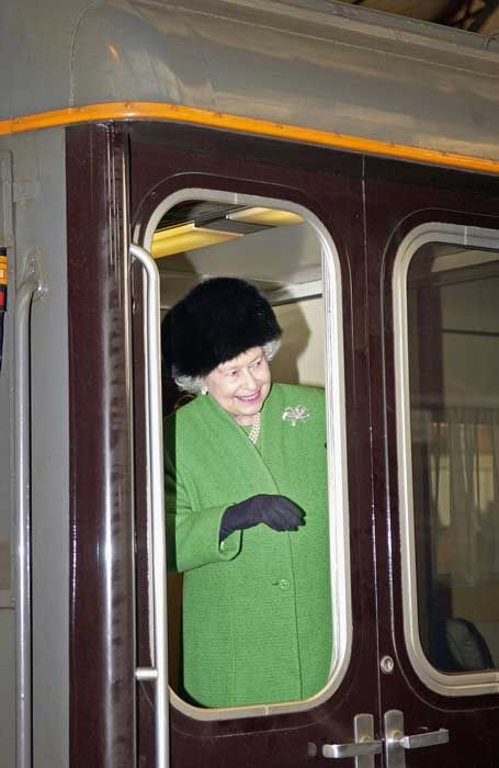 the queens train