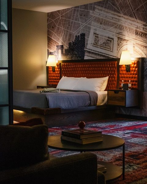guest room in bobby hotel nashville