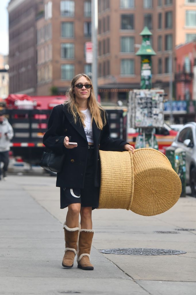 chloe sevigny in ugg boots