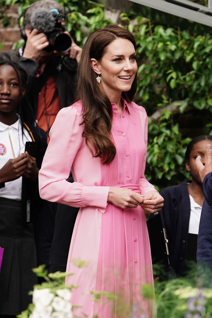 Princess Kate wearing a pink dress