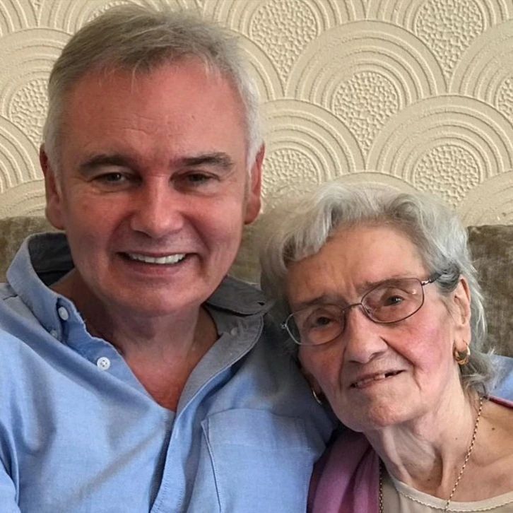 Eamonn Holmes with her mother Josie