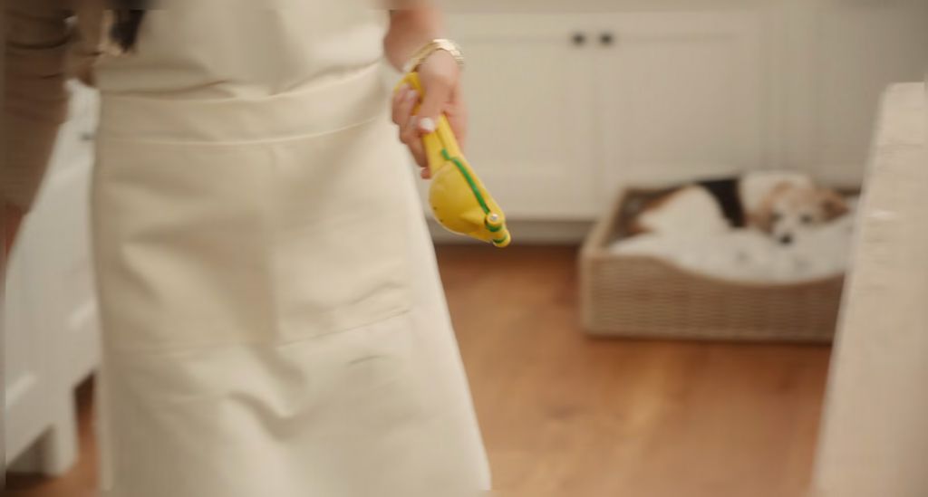 Meghan Markle Lemon Juicer