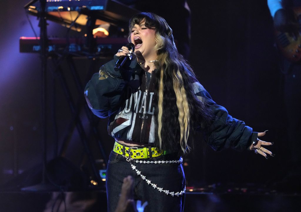 How does she deal with the disorder?