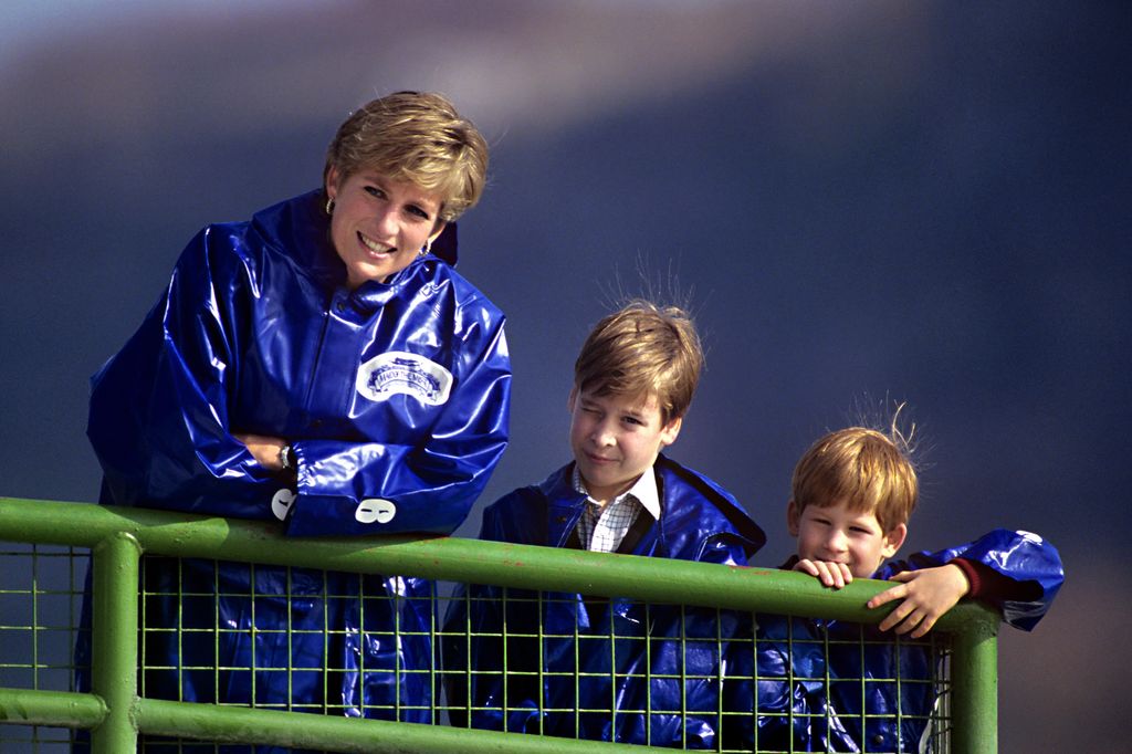 Diana with Princes William and Harry on a boat near Niagara Falls
