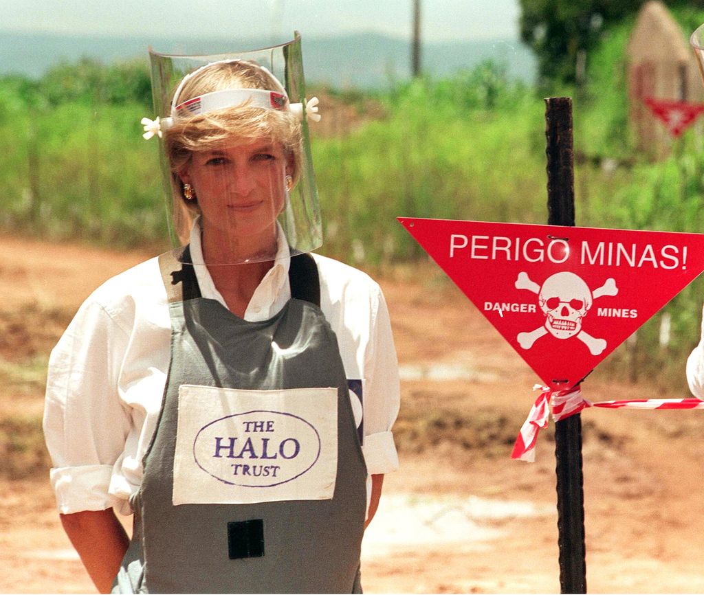 Princess Diana in body armour and a visor in a minefield