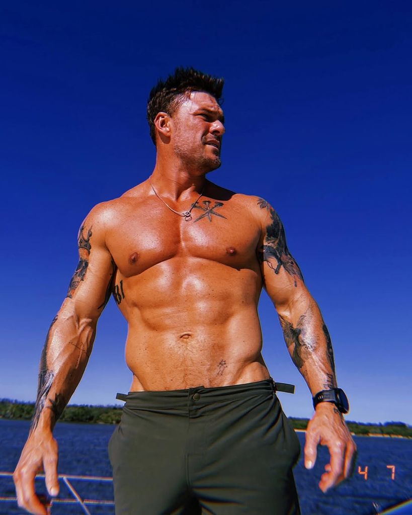 Alan got a candle flame, shield and dove for his sons