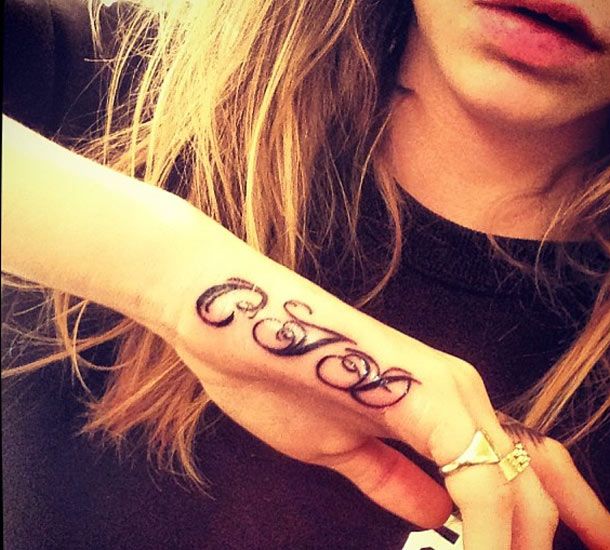 Were Any of Cara Delevingnes Intricate Met Gala Tattoos the Real Deal  PopStarTats