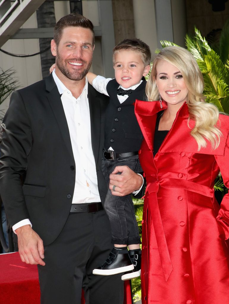 carrie underwood mike fisher son isaiah