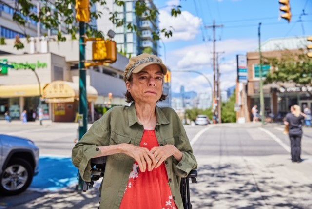 Liz Carr in canada to film Better off Dead?