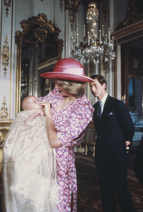 diana soothing william at christening