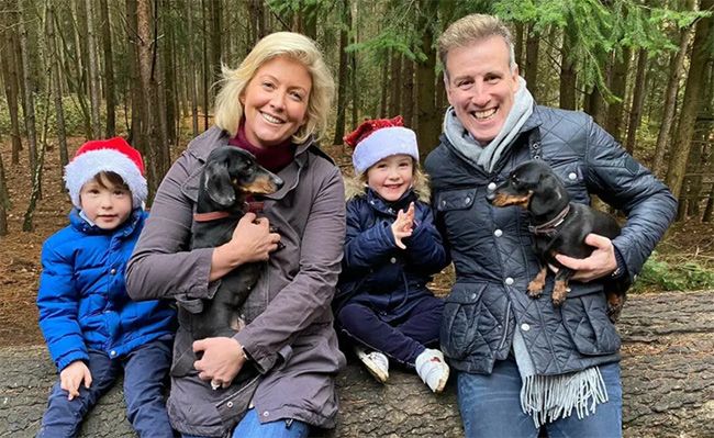 anton du beke wife and twins in christmas hats