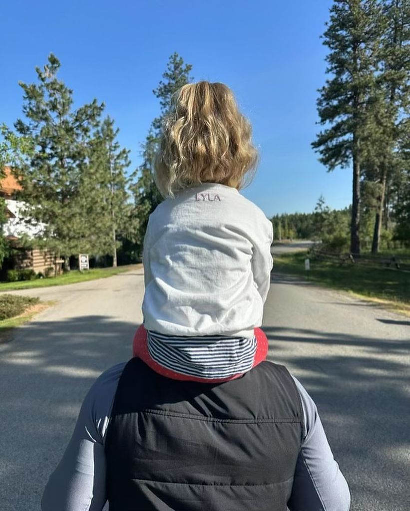 Chris Pratt carrying daughter Lyla on his shoulders