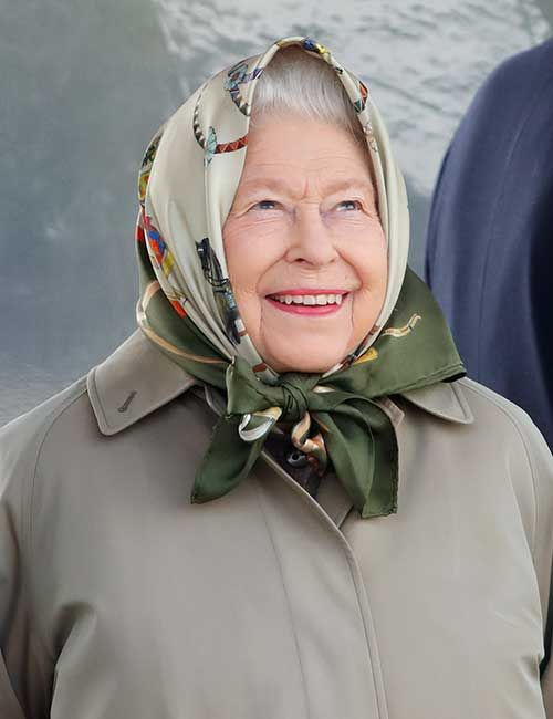queen scarf