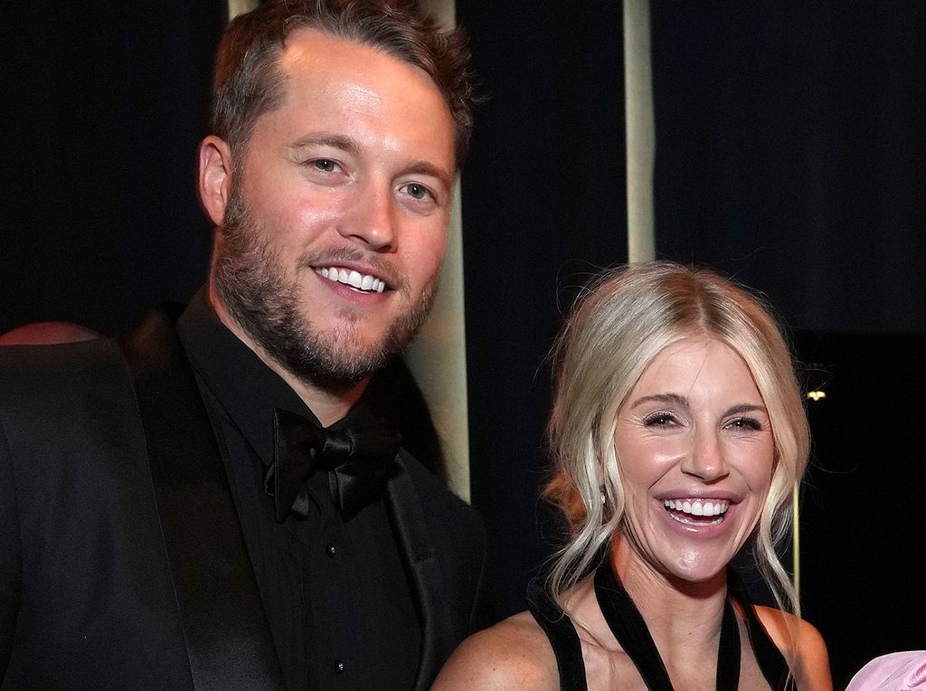 Matthew Stafford, Kelly Stafford attend the 2022 Vanity Fair Oscar Party hosted by Radhika Jones at Wallis Annenberg Center for the Performing Arts on March 27, 2022 in Beverly Hills, California. (Photo by Kevin Mazur/VF22/WireImage for Vanity Fair)