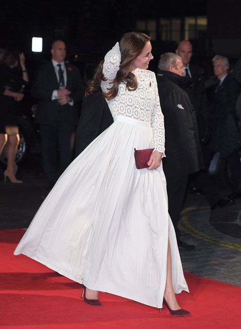kate middletons pleated white lace dress