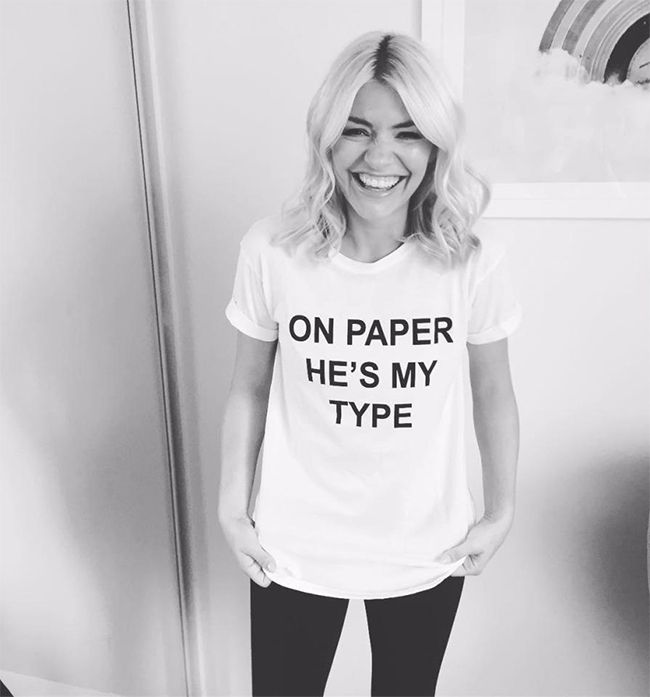 holly willoughby deleted instagram photo love island t shirt