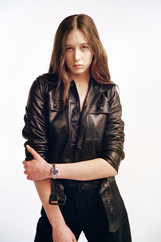 daughter of Nicole Kidman and Keith Urban in a black leather outfit 