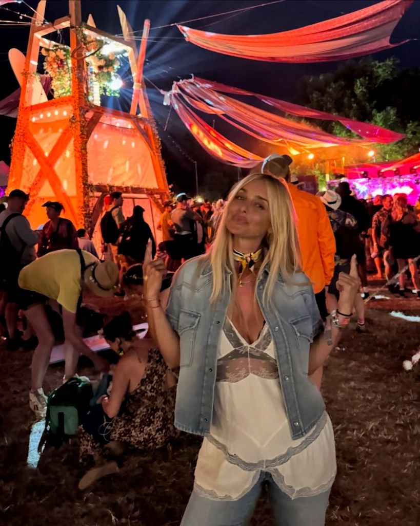 Louise's sheer negligee was a perfect Glastonbury look for the scorching heat