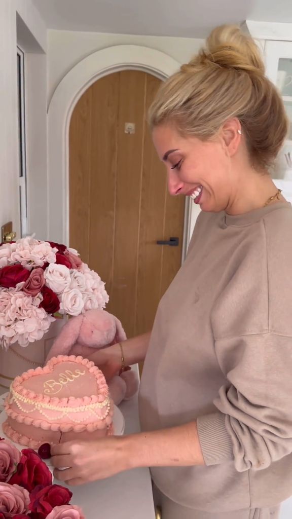 Stacey Solomon made a beautiful first birthday cake for her daughter Belle