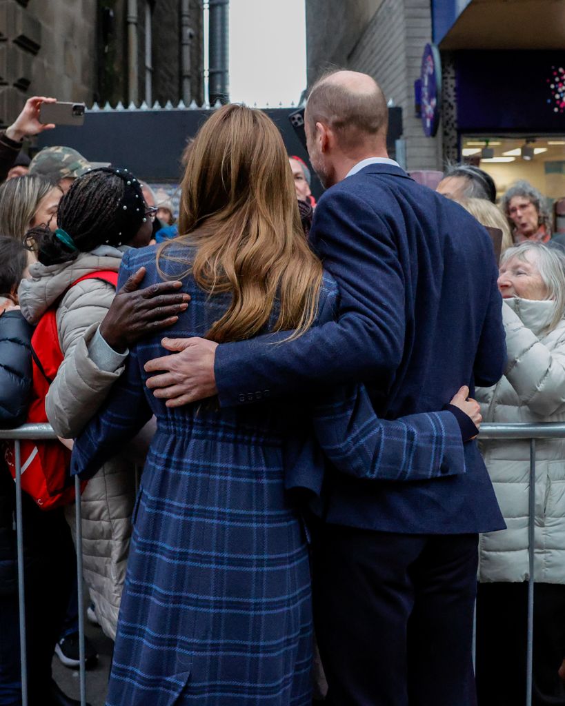 William and Kate pose for selfie with arms around each other