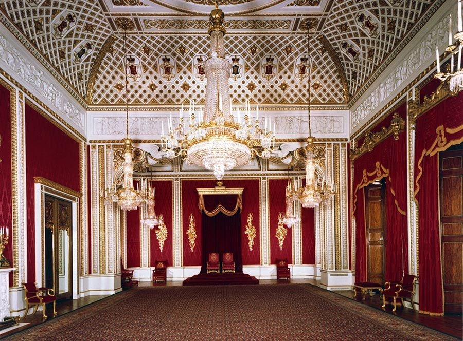 the queen house throne room z