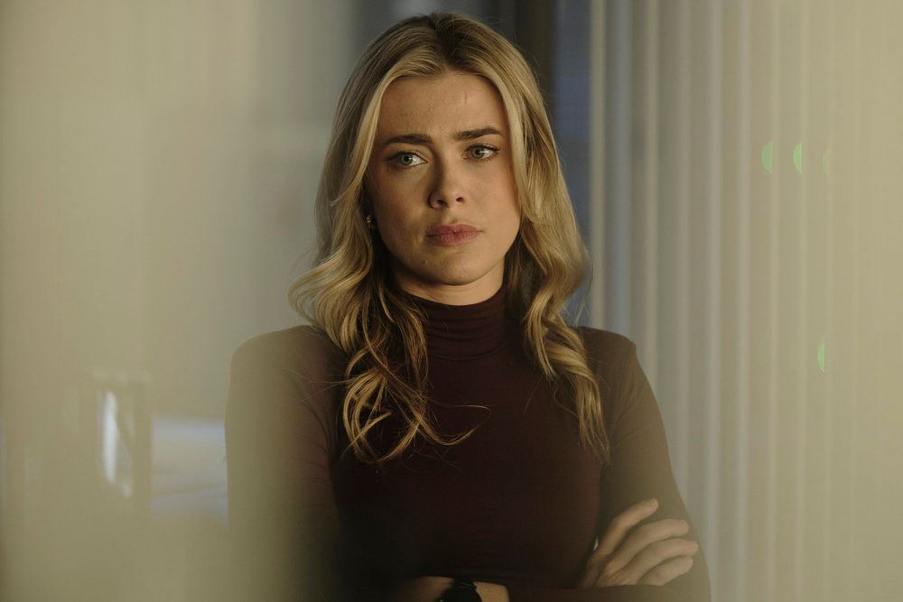 lose-up of blonde woman