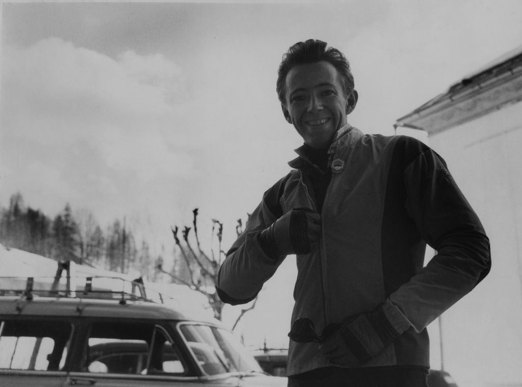 Noel Harrison next to mountains