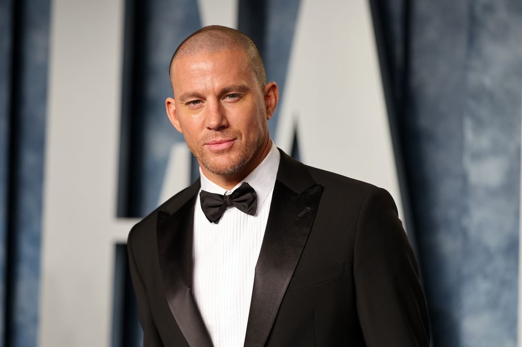 Channing Tatum in a suit and bow tie at the 2023 Vanity Fair Oscar Party 