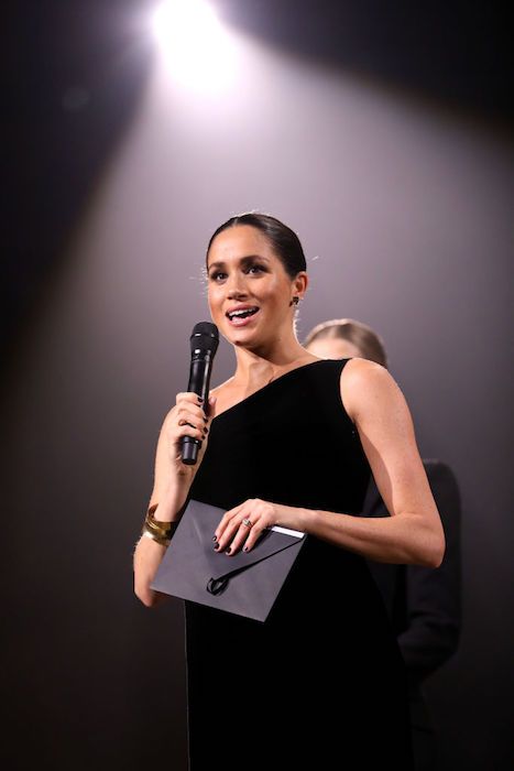 Meghan Markle broke from royal tradition for British Fashion Awards ...