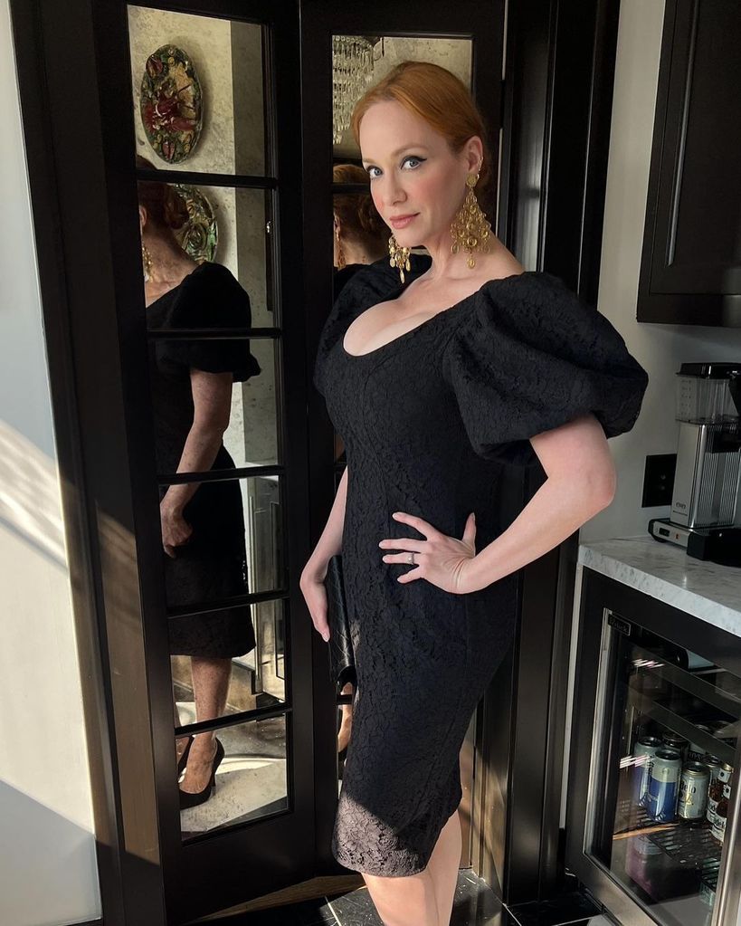 Christina Hendricks' hourglass curves have fans doing a double take in ...