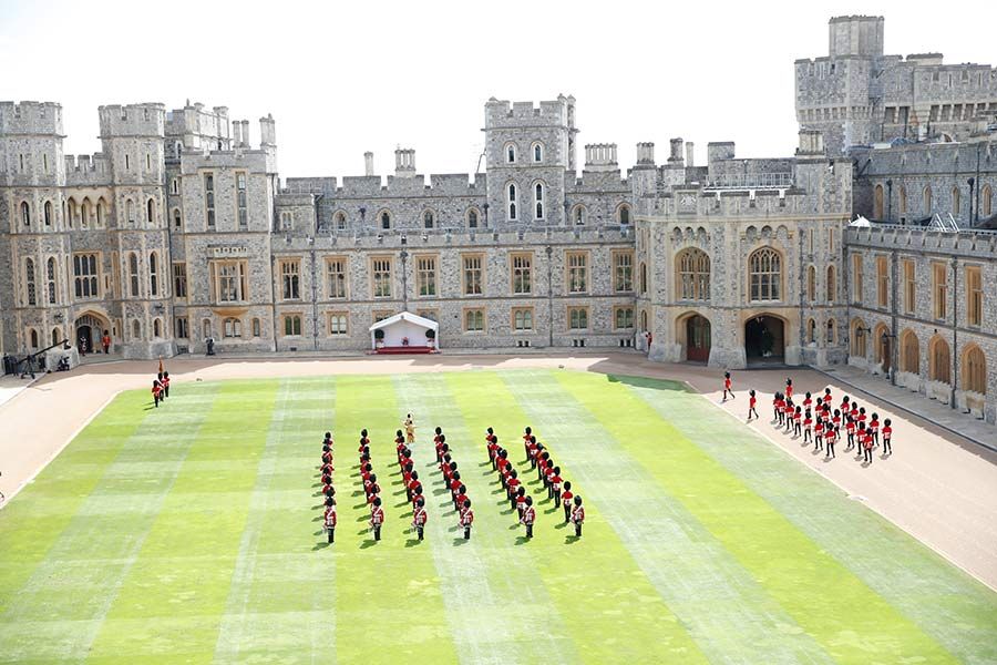 welsh guards trooping