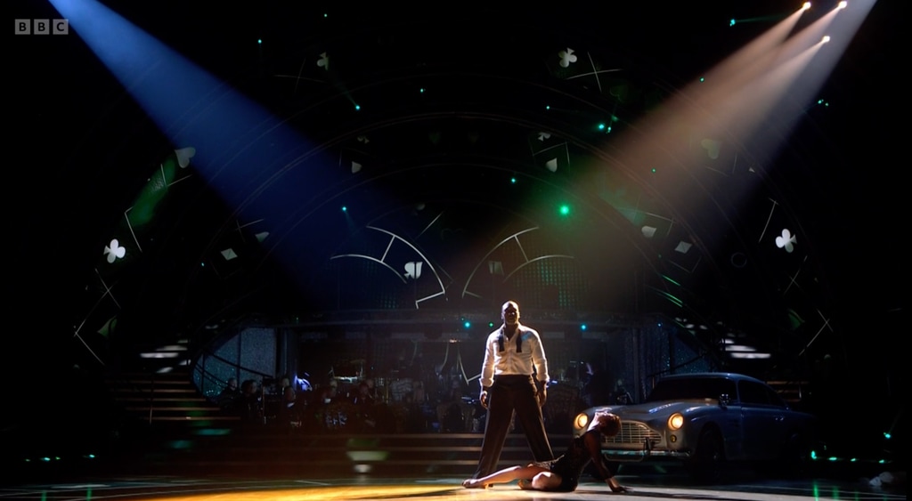 Jimmy and Lauren performed a James Bond-inspired routine to No Time To Die