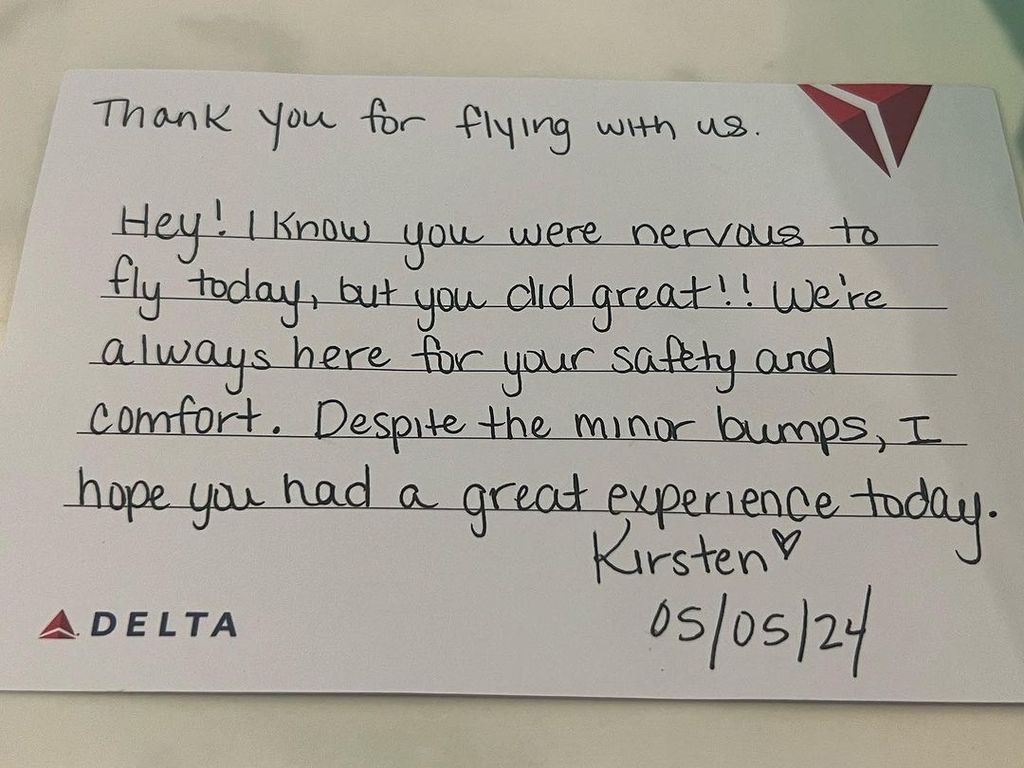 Larry Birkhead shares a note he received on his Delta flight