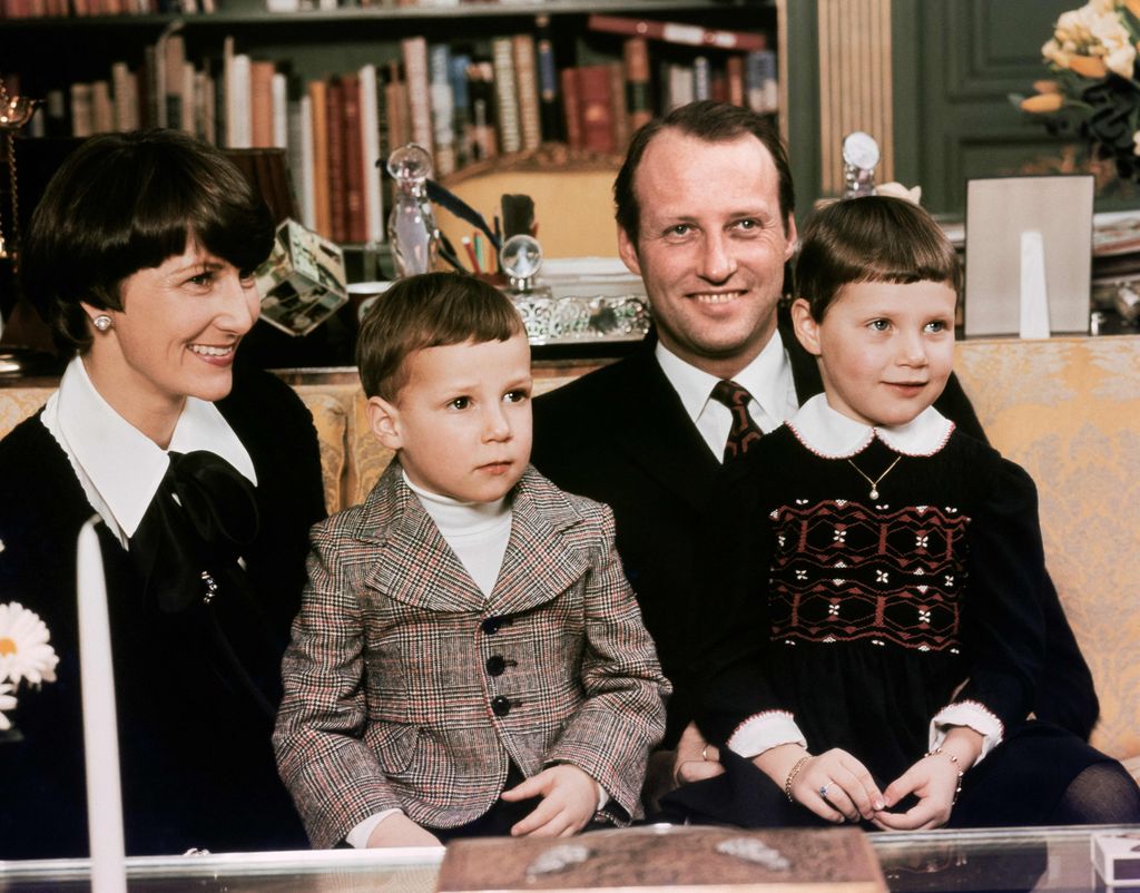 Princess Sonja, Haakon Magnus, Crown Prince Harald and Princess Martha Louise poses, in March 1977 in Oslo
