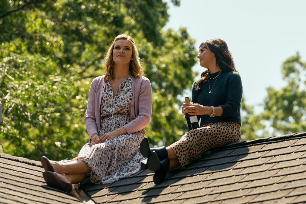 Missi Pyle as Hannah and Constance Zimmer as Shira Bolitar in Shelter