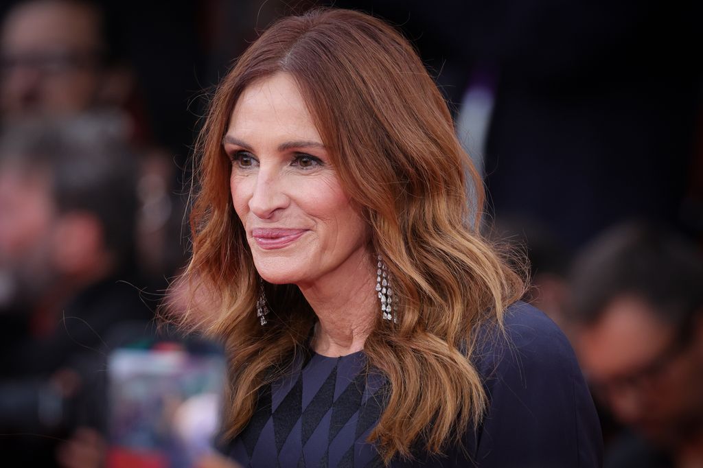 VENICE, ITALY - AUGUST 29: Julia Roberts arrives at Hotel Excelsior during the 82nd Venice International Film Festival on August 29, 2025 in Venice, Italy. (Photo by Aldara Zarraoa/Getty Images)