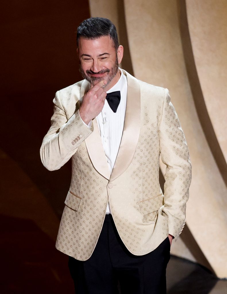Jimmy Kimmel assiste à la 96e cérémonie annuelle des Oscars