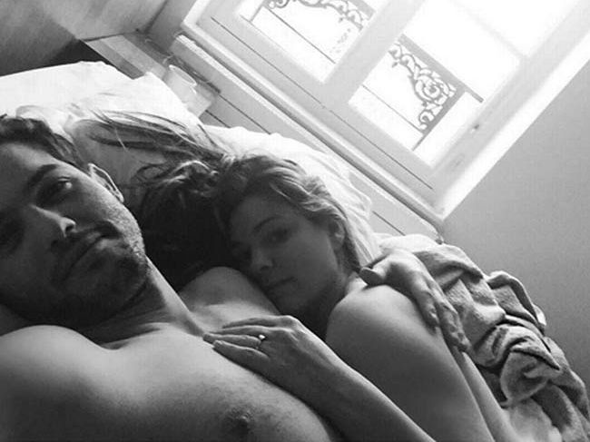 kelly brook and jeremy parisi bed photo