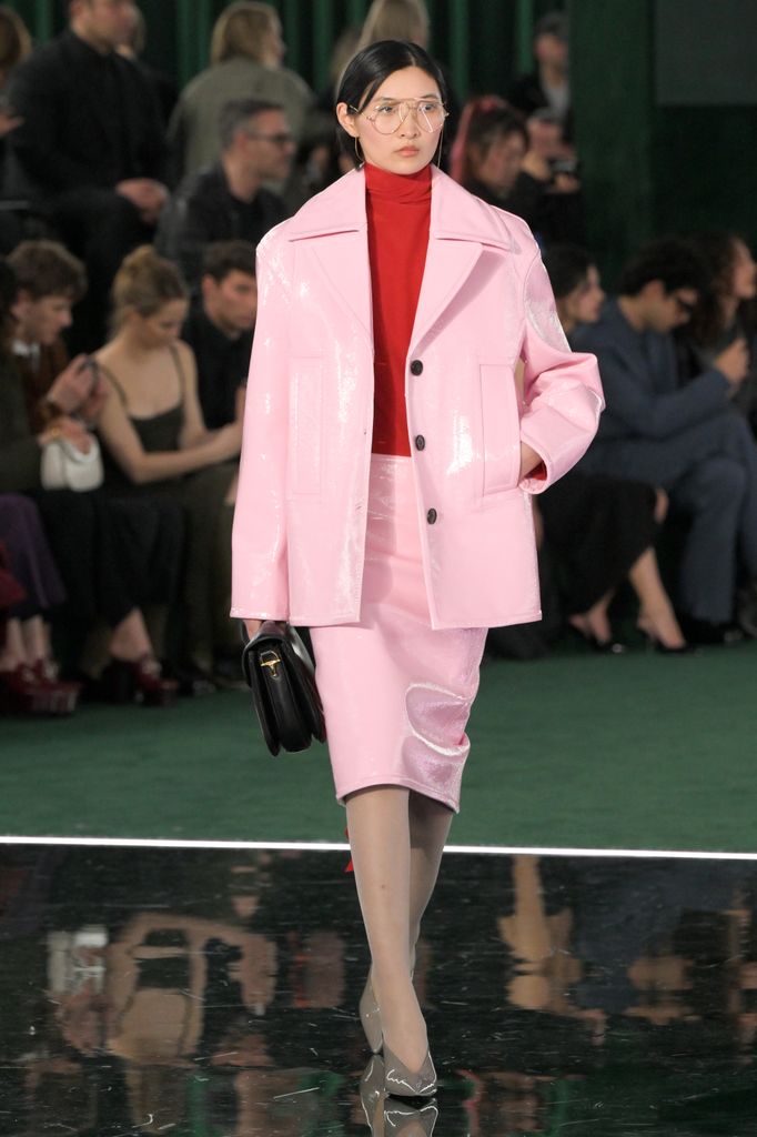 A model on the runway at the Gucci Fall RTW 2025 fashion show as part of Milan Fashion Week held at the Superstudio Maxi on February 25, 2025 in Milan, Italy. (Photo by Giovanni Giannoni/WWD via Getty Images)