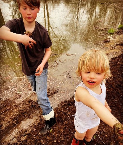 jamie oliver sons muddy river frogs