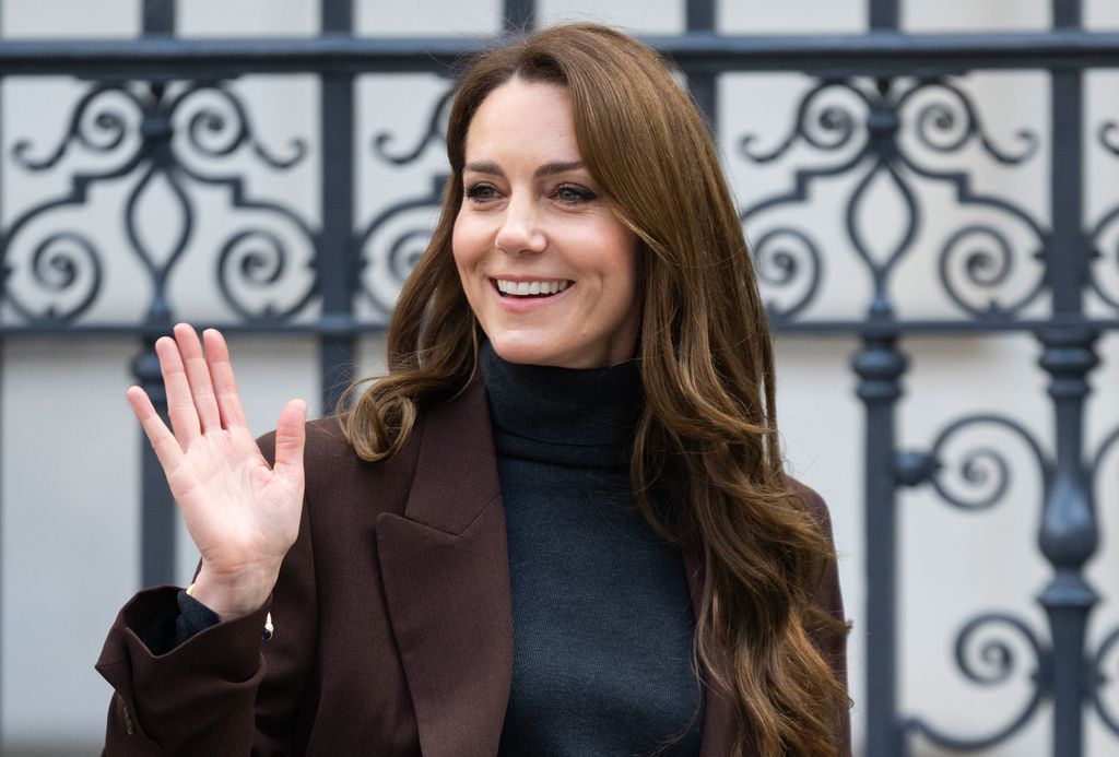 Kate Middleton, Princess of Wales, leaves the National Portrait Gallery on February 4, 2025 in London. The princess joined the children to start a new initiative of the Royal Foundation Center for Early Childhood and to concentrate on the development of young children in developing essential social and emotional skills. 