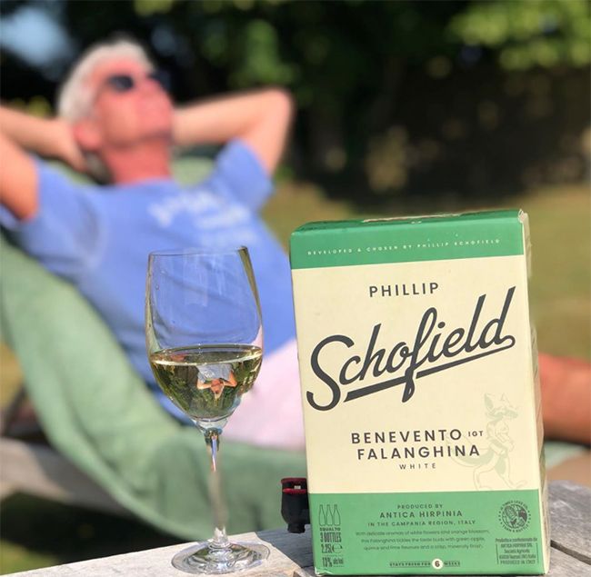 phillip schofield white wine