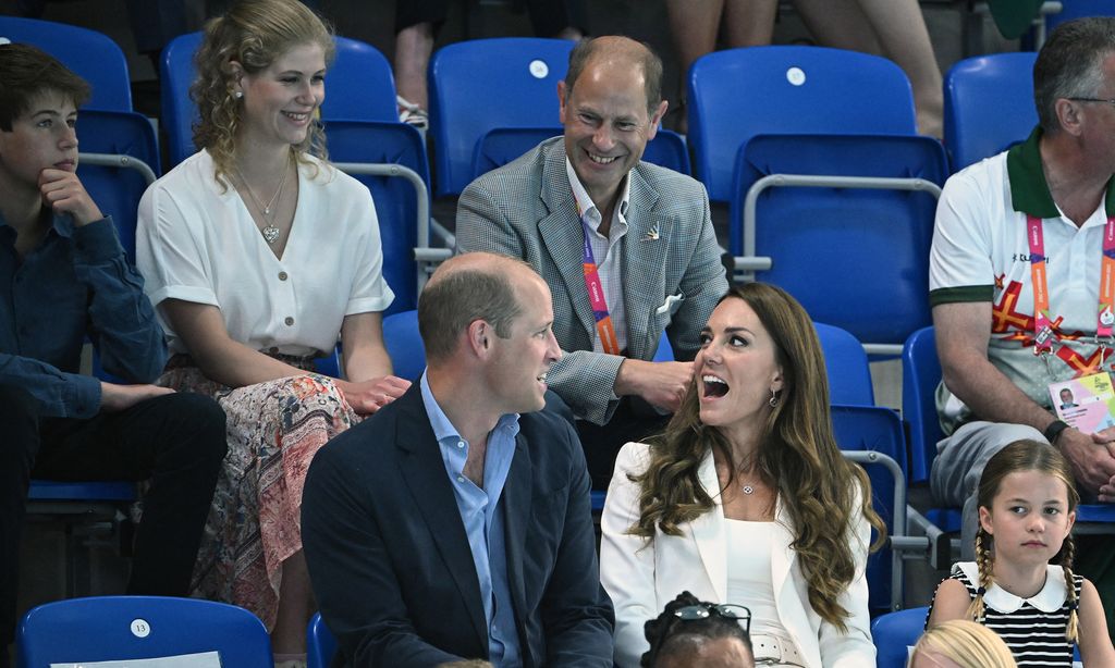 Kate reacts with Lady Louise at Commonwealth Games