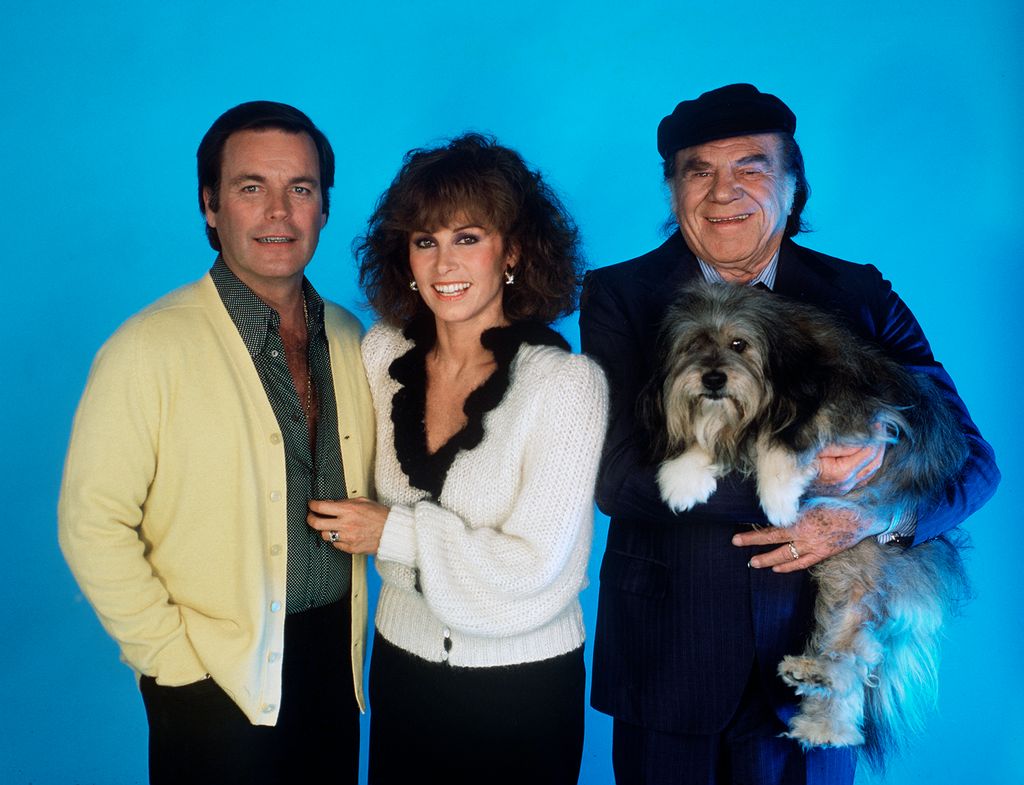 Robert Wagner (Jonathan), Stefanie Powers (Jennifer), Lionel Stander (Max), Freeway (dog) on Hart to Hart